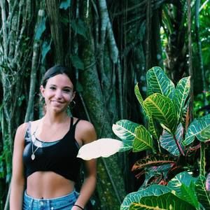 Meet your Posher, Lila